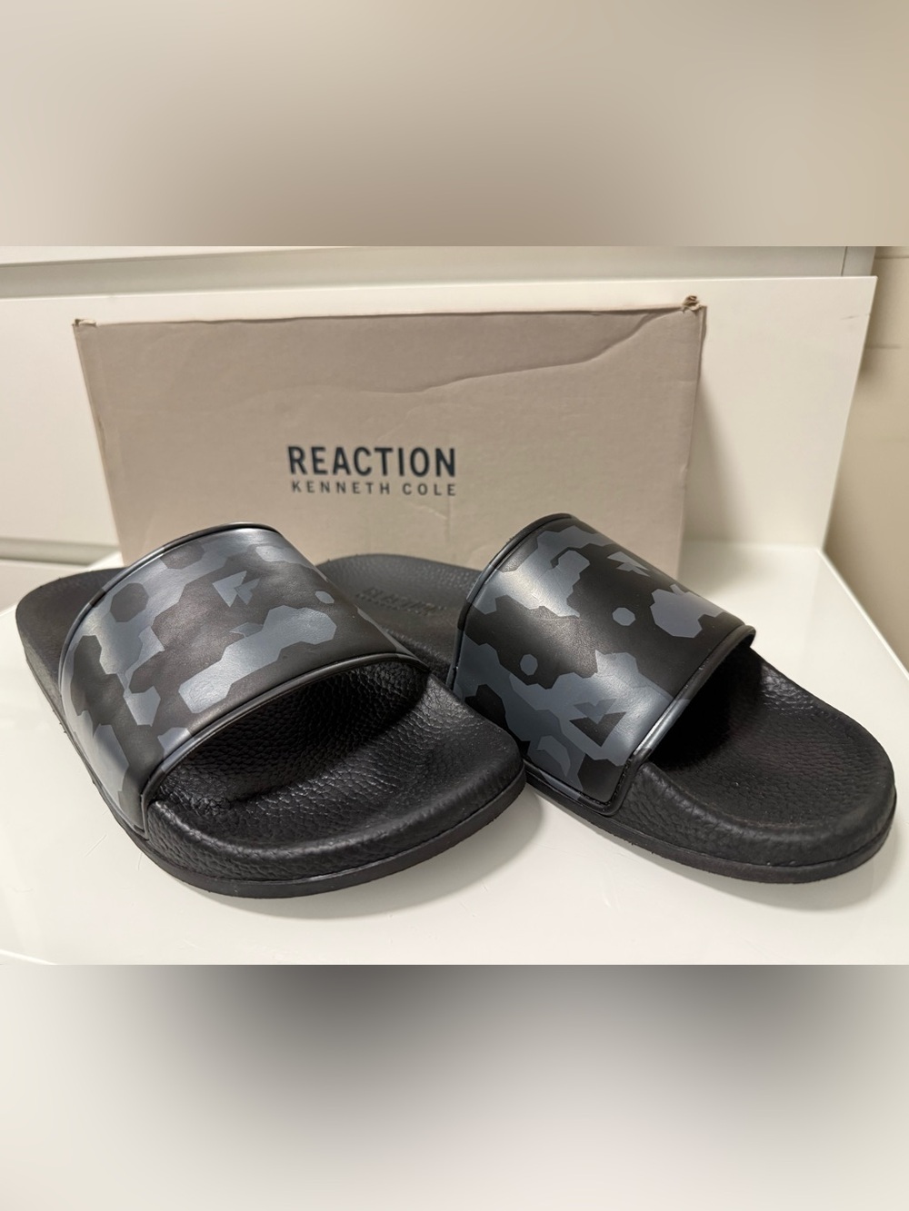 Kenneth Cole Reaction Men’s Camo Slide Sandals
